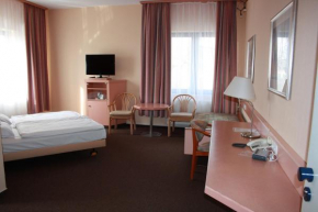 Hotel Christinenhof garni - Bed & Breakfast Amt Gadebusch